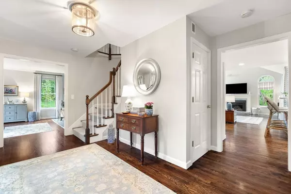 Natick, MA 01760,6 Penobscot Road