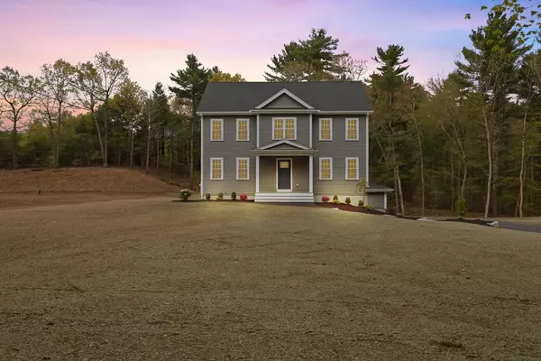 88 Howland Rd, Lakeville, MA 02347