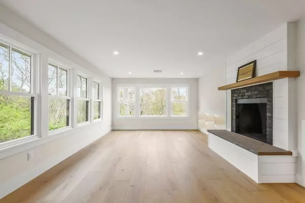 Brewster, MA 02631,35 Pine Hill Drive