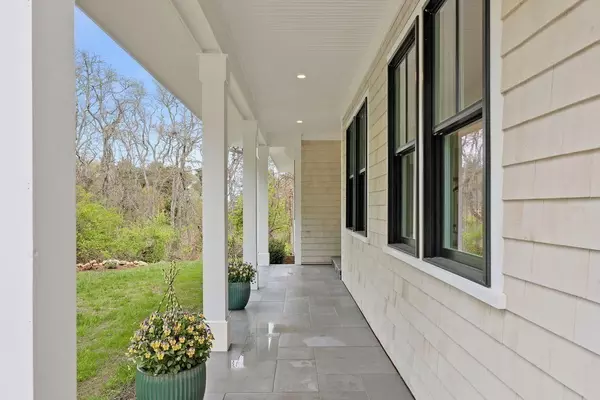 Brewster, MA 02631,35 Pine Hill Drive