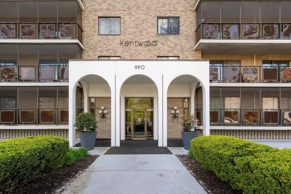 Arlington, MA 02476,990 Massachusetts Ave #C56