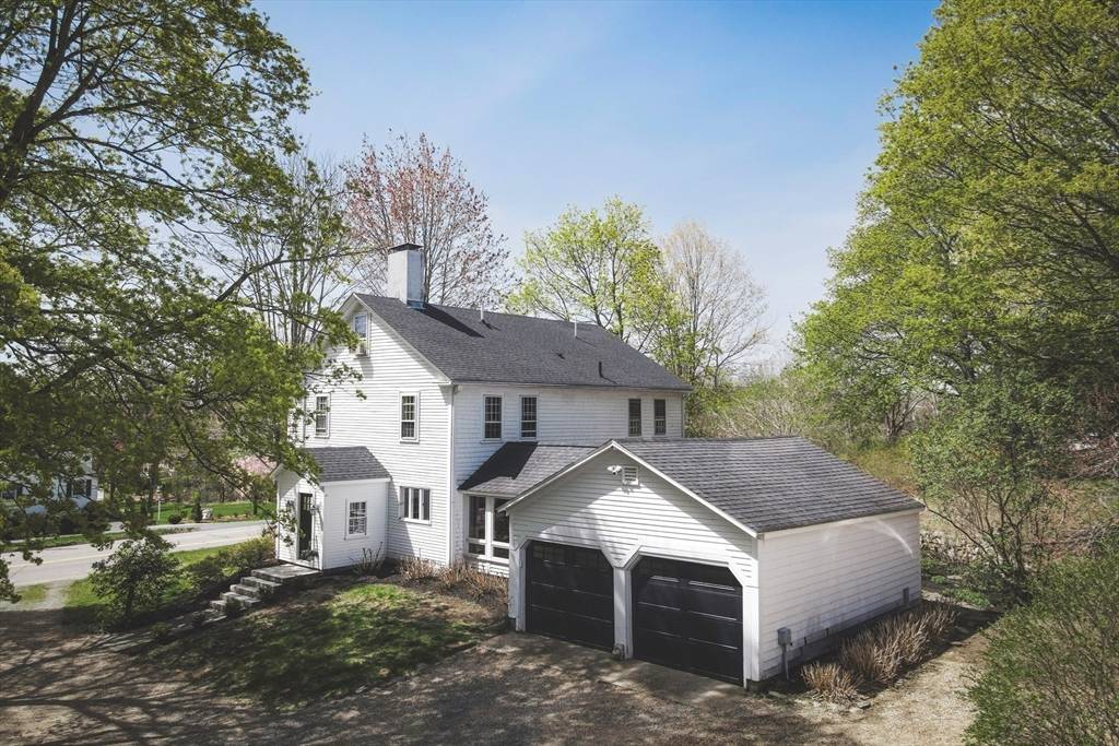 Amesbury, MA 01913,143 Haverhill Rd
