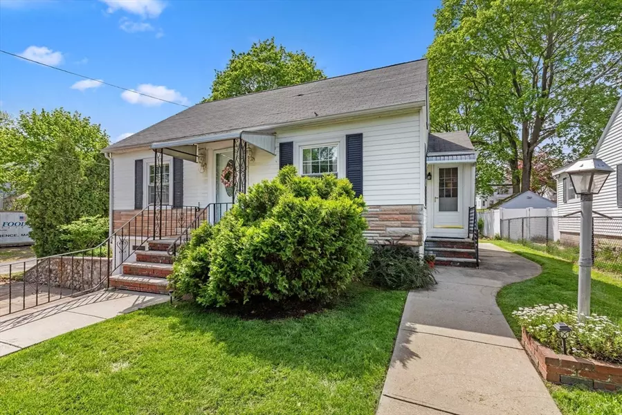 17 Fulton St, Methuen, MA 01844