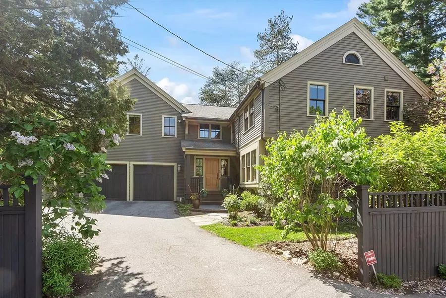 2195 Massachusetts Ave, Lexington, MA 02420