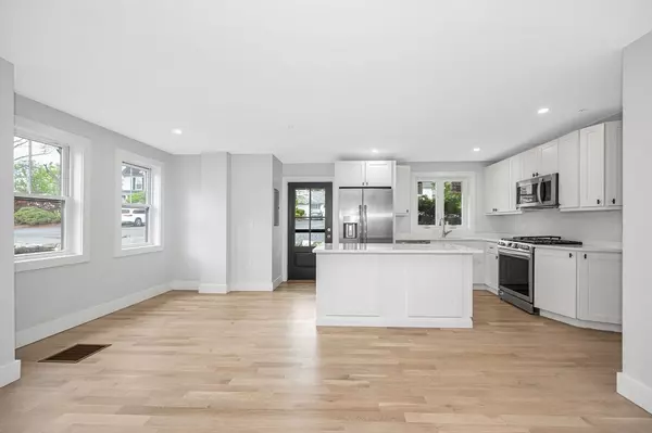 Lowell, MA 01852,1514 Gorham Street #1