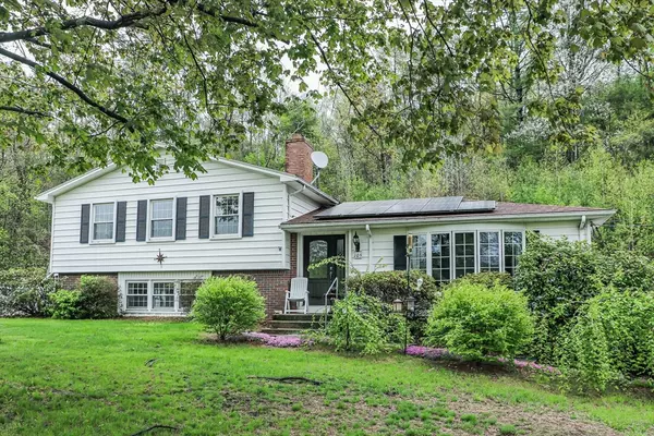 105 Gilbertville Rd, Ware, MA 01082