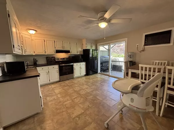 East Bridgewater, MA 02333,6 Andrew Road #6