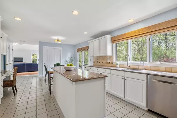 Natick, MA 01760,1-A Woronoco Dr