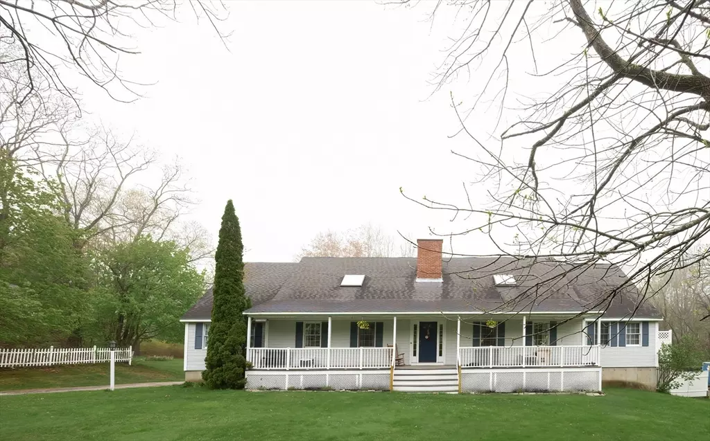 Amesbury, MA 01913,121 Haverhill