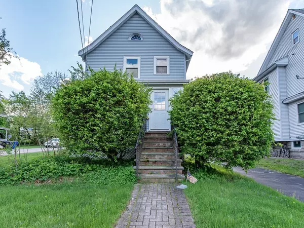 42 Grant St, Milford, MA 01757