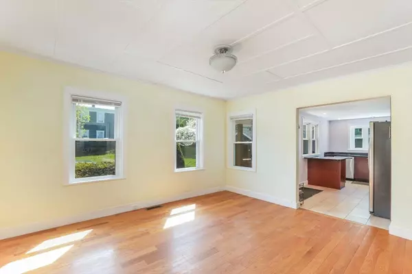 Weymouth, MA 02188,28 Sterling Street