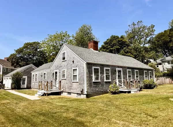 23 Pleasant St, Nantucket, MA 02554