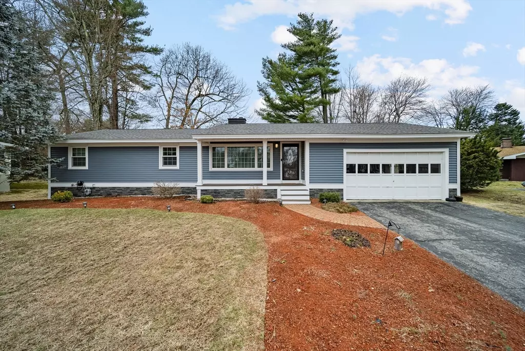 Nashua, NH 03063,12 Franconia Dr