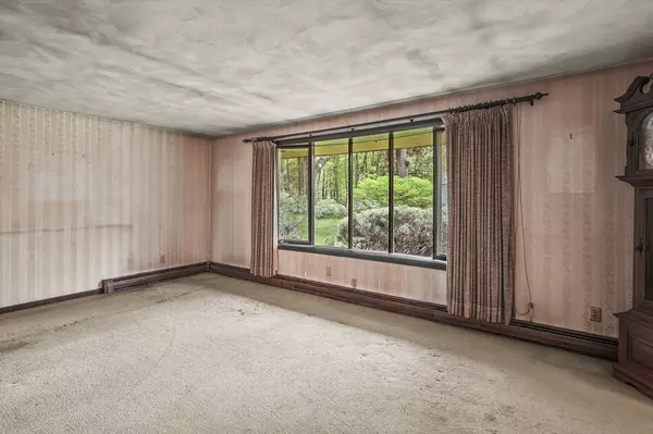 West Boylston, MA 01583,188 Goodale Street