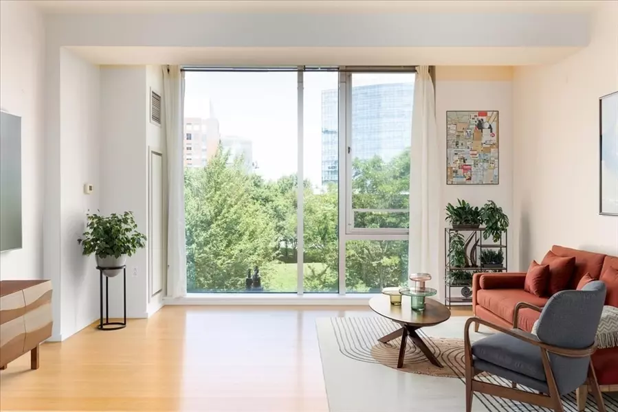 2 Earhart #409, Cambridge, MA 02141