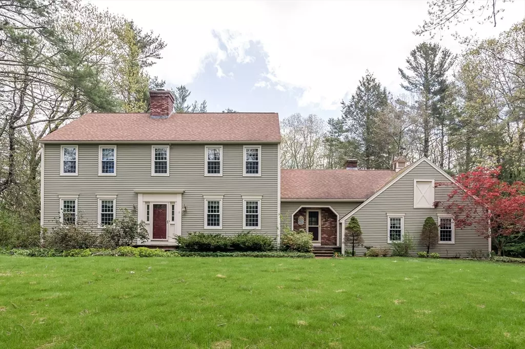 Paxton, MA 01612,15 Shanandoah Drive