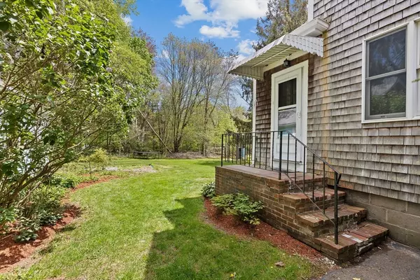 Norwell, MA 02061,10 Tiffany Rd