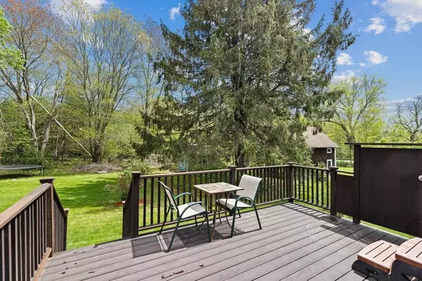 Norwell, MA 02061,10 Tiffany Rd