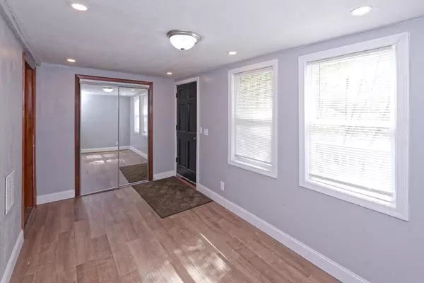 Auburn, MA 01501,41 Hill St