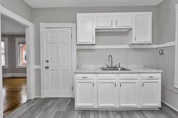 Springfield, MA 01108,78 Whittier St
