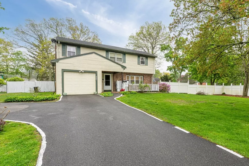 Brockton, MA 02301,114 Crickett Rd