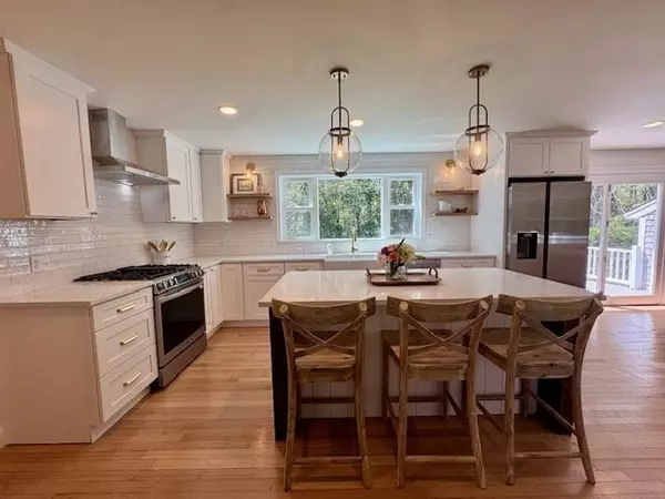 Mattapoisett, MA 02739,8 Melanie Lane