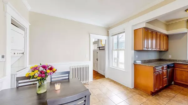 Salem, MA 01970,24 Cabot St #1