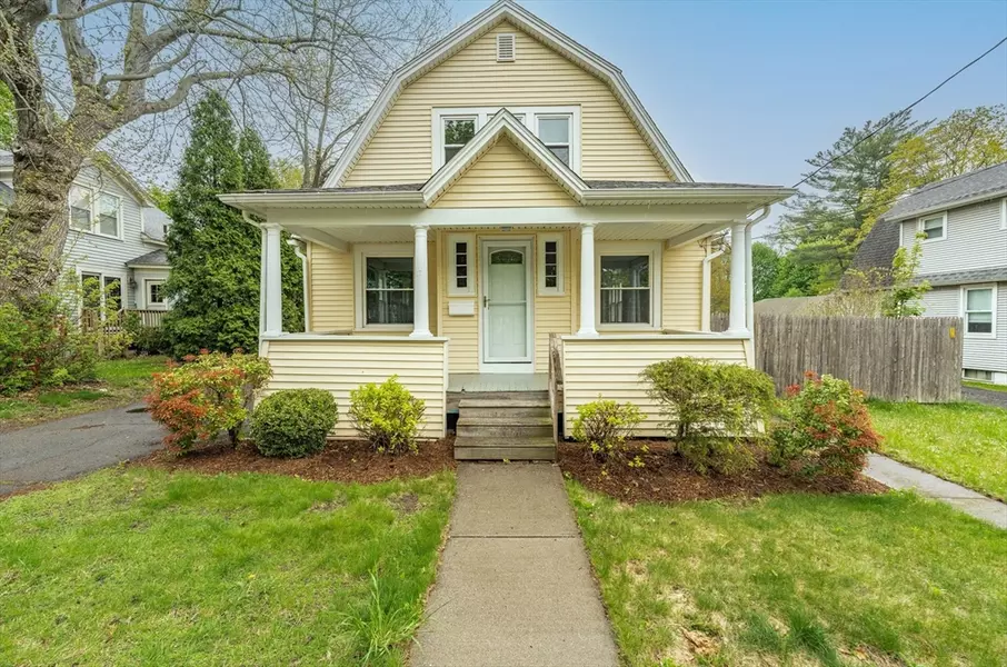 17 Montgomery St, Westfield, MA 01085