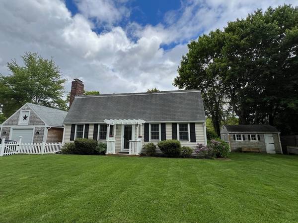114 Stoney Cliff Rd, Barnstable, MA 02632