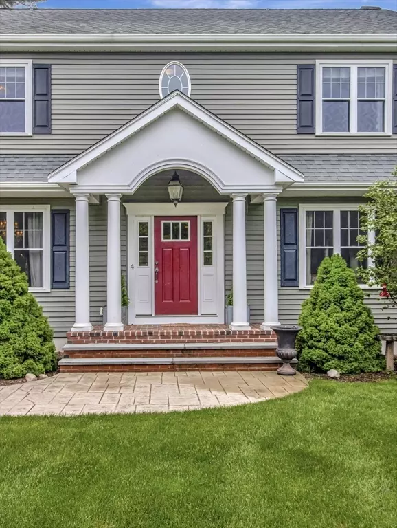 Mansfield, MA 02048,4 Buckskin Dr