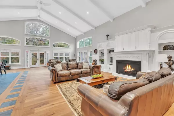 Southampton, MA 01073,8 Fitch Farm Way