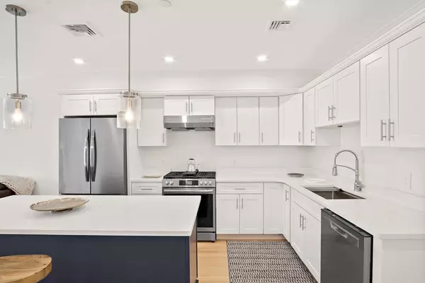 Quincy, MA 02169,50 North Payne St #2