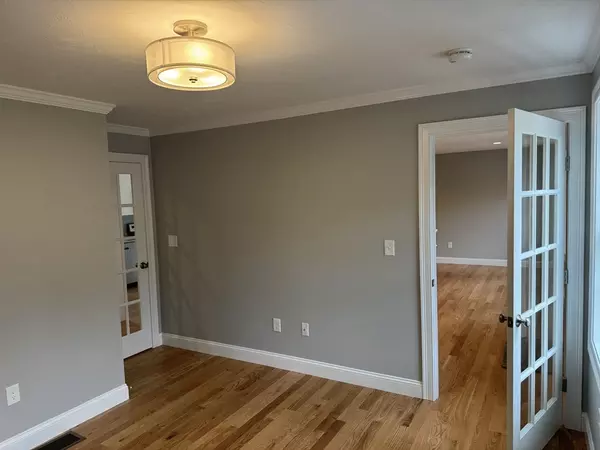 Middleboro, MA 02346,126 Tispaquin St