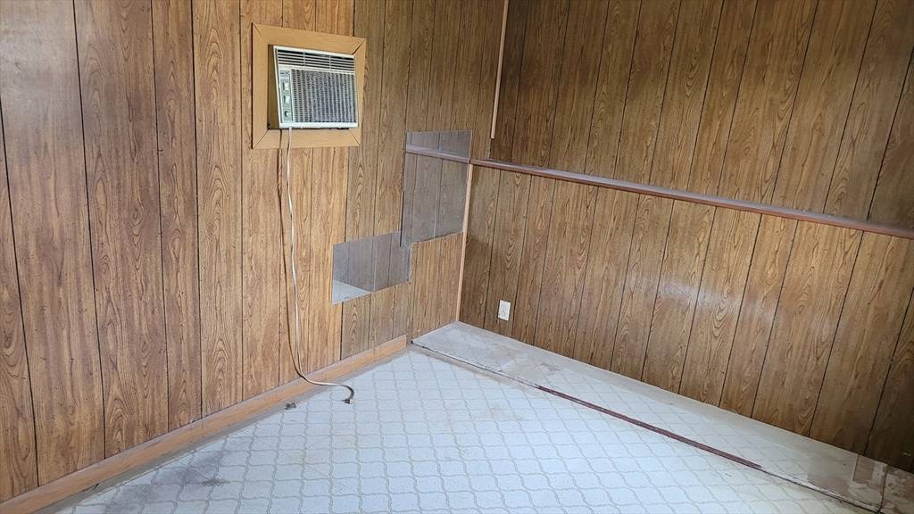 Danvers, MA 01923,98 Newbury #30A