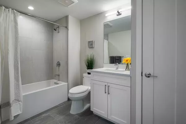 Cambridge, MA 02140,7 Beech #312