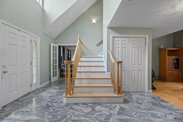 Middleton, MA 01949,5 Campbell Rd