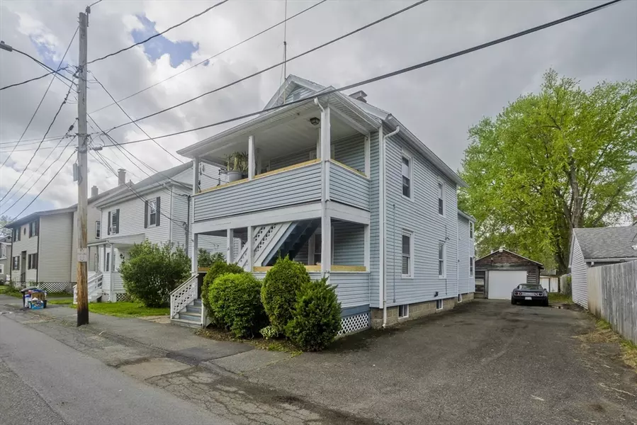 10 Graves St, South Hadley, MA 01075