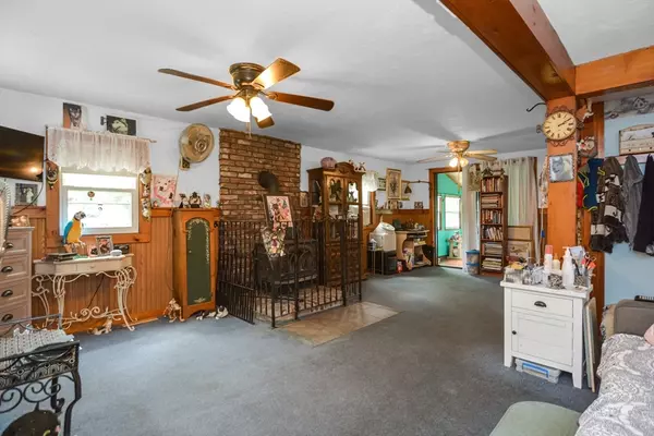 Northborough, MA 01532,14 Mill St