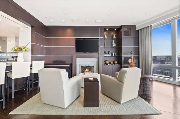 500 Atlantic Ave #21H Boston, MA 02210