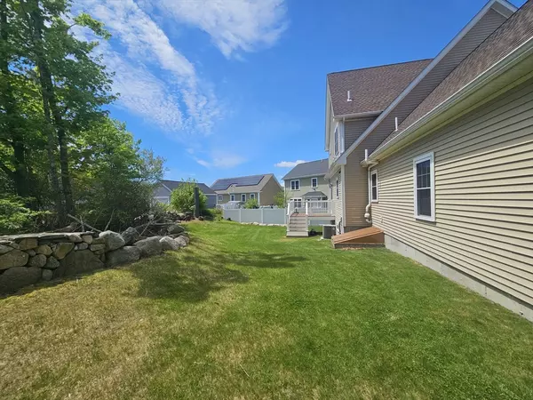 Dartmouth, MA 02747,2 Carousel Ter