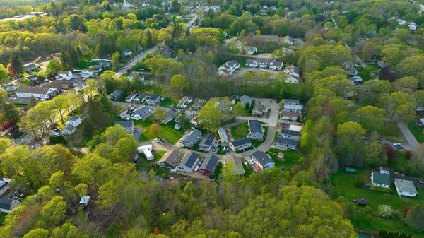 Rutland, MA 01543,11 Lewis Street