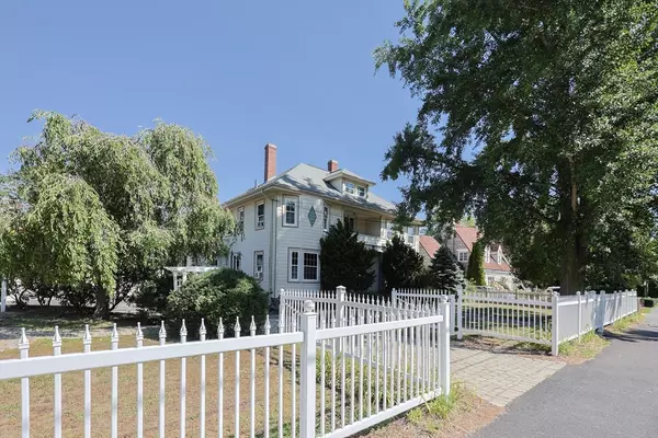Hopedale, MA 01747,116 Adin St