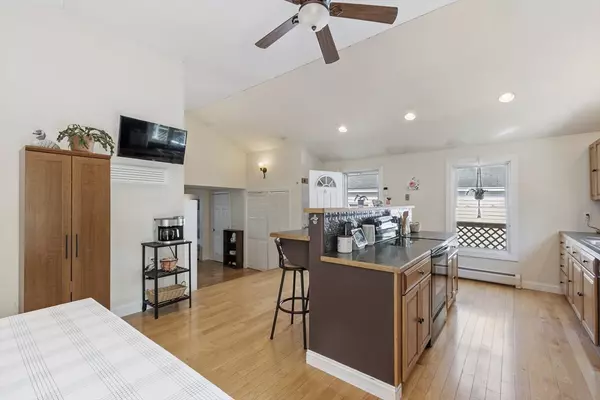 Clinton, MA 01510,23 Longedge Road