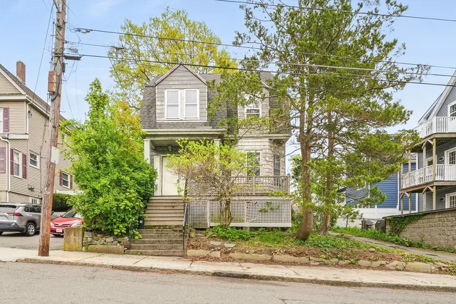 75 Sycamore St, Everett, MA 02149