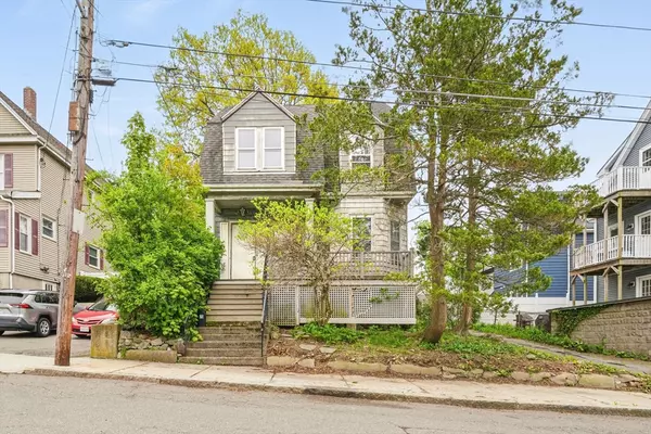 75 Sycamore St, Everett, MA 02149