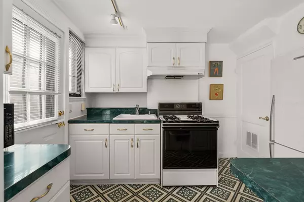 Watertown, MA 02472,960 Belmont St #44 Bld D