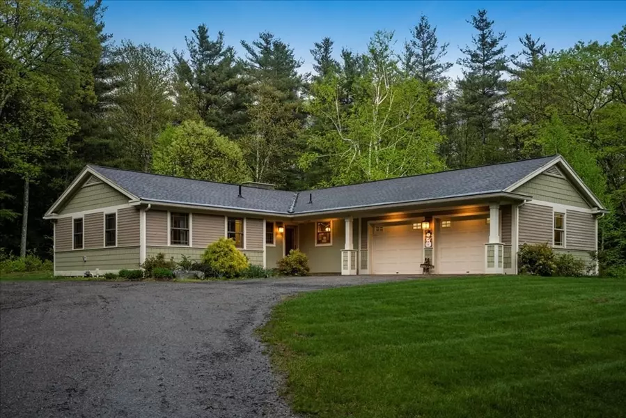 26 Beaman Rd, Princeton, MA 01541