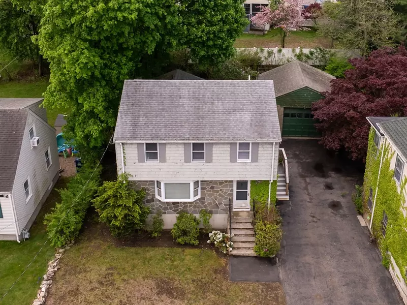 60 Como Rd, Boston, MA 02136