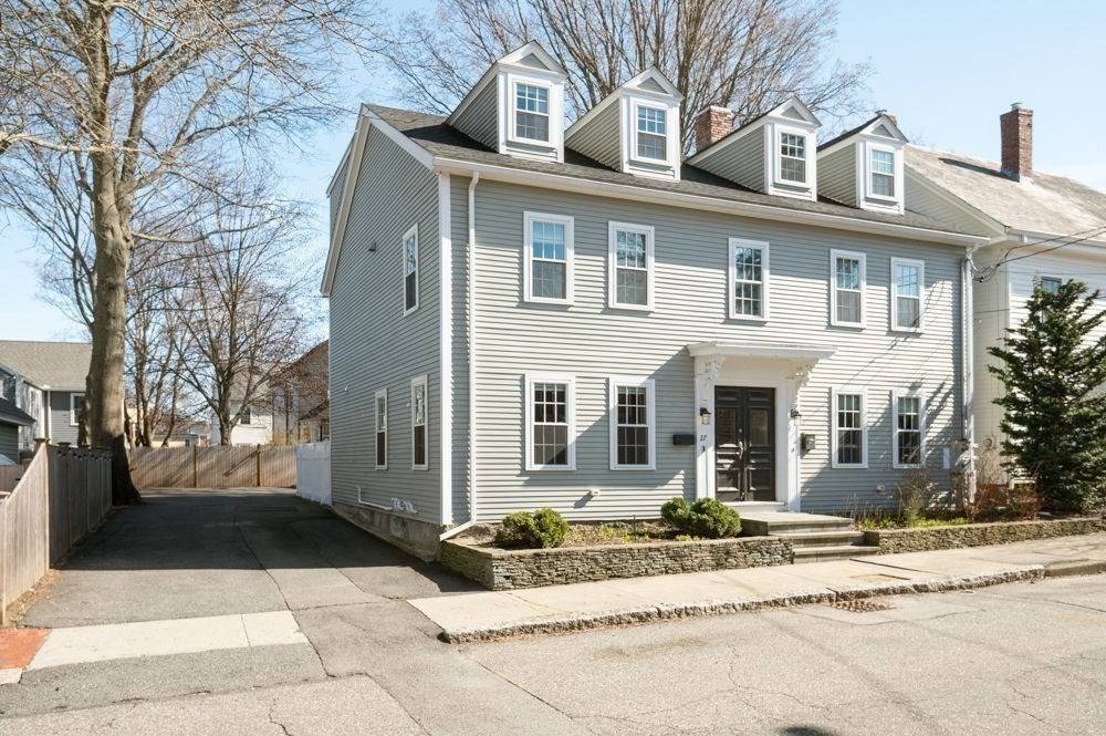 Newburyport, MA 01950,27 Warren St #1
