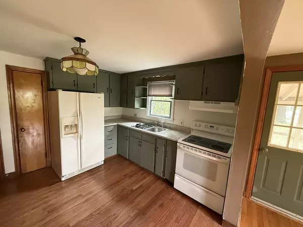 Westfield, MA 01085,69 Aldrich Dr #1